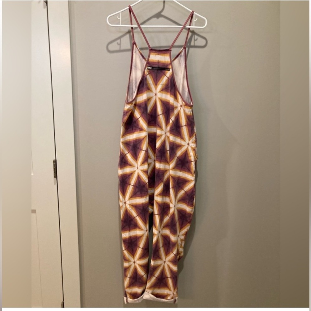FREE PEOPLE Movement Printed Hot Shot Onesie in Desert Daze - Picture 6 of 8